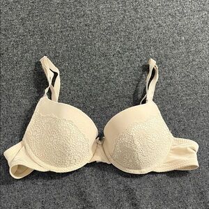 Elegant Cream Lace Bra